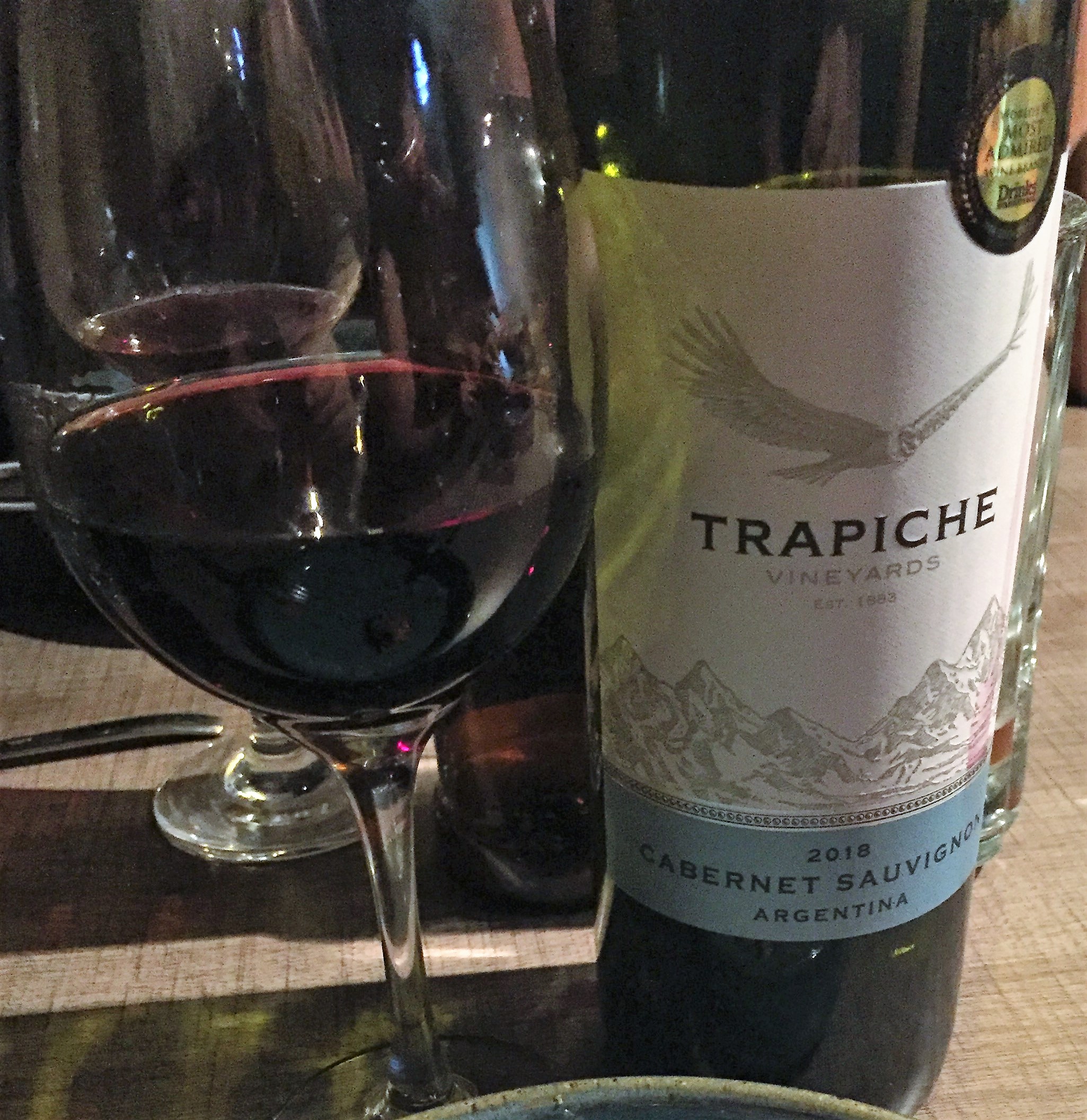 Vino Sauvignon El Rey de los tintos maridar y más)