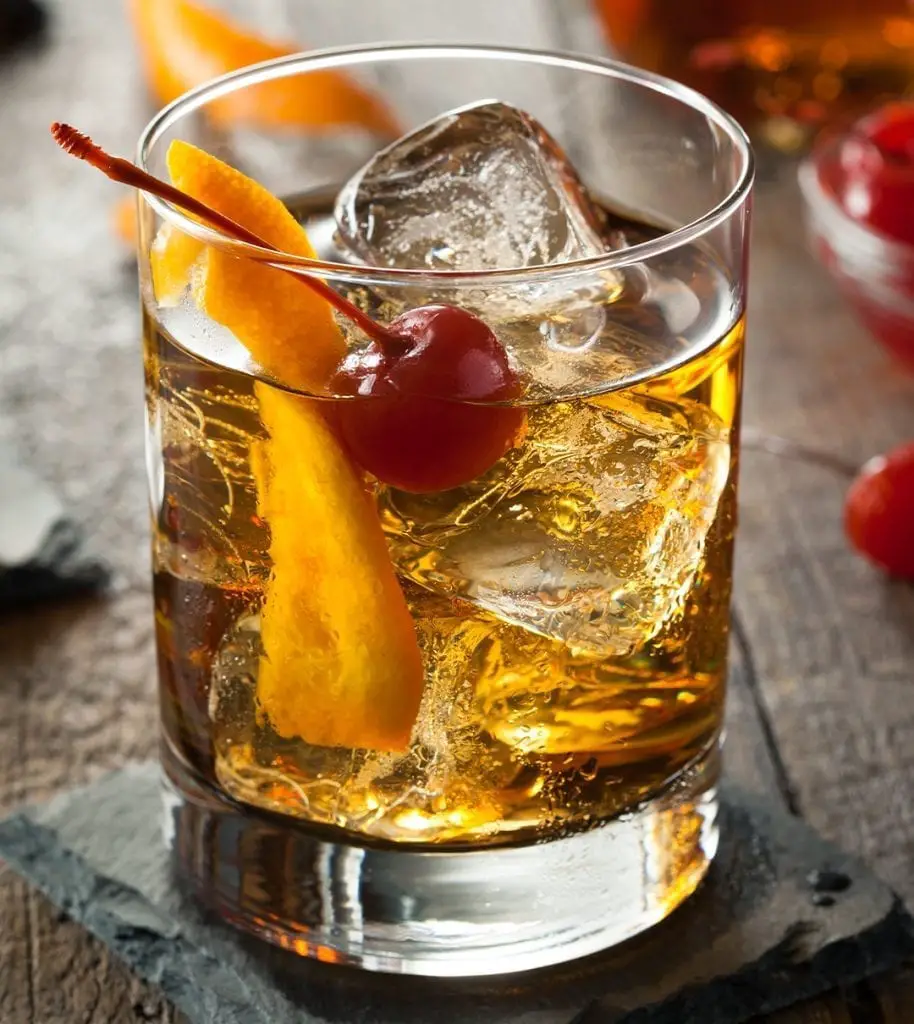 Tomar medicina Compra fluir Cómo preparar un coctel Old fashioned? - Los Vinos - Sitio web para amantes  del Vino