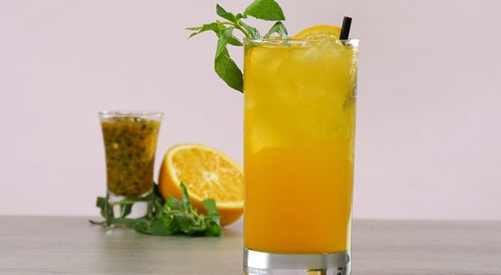 Recetas de cocteles con aguardiente y naranja