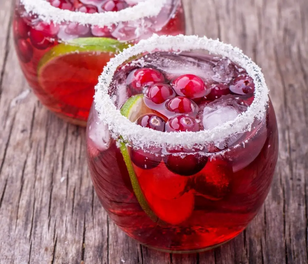 ¿Cómo preparar fáciles cocteles con Sidra y Frutas para las fiestas?