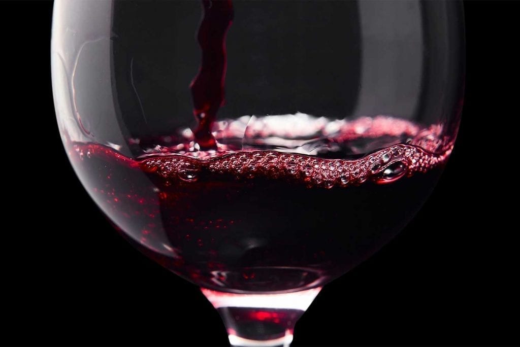 Origen e Historia del Vino Tinto Suave