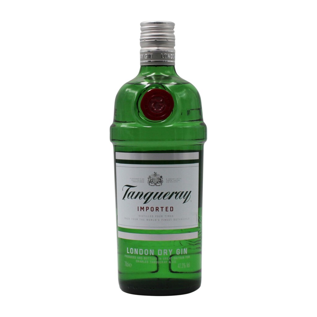 Джин танкерей. Gin Tanqueray. Напиток Джин Tanqueray. Бутылка Tanqueray Джин. Tanqueray Blackcurrant Royale.
