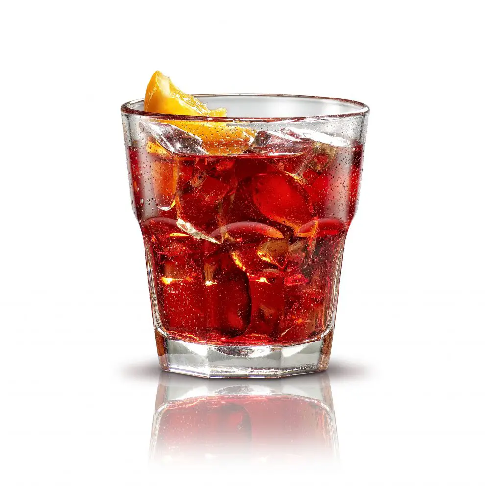 +12 Tragos con Campari ¡Para paladares exquisitos! (Ingredientes y más)